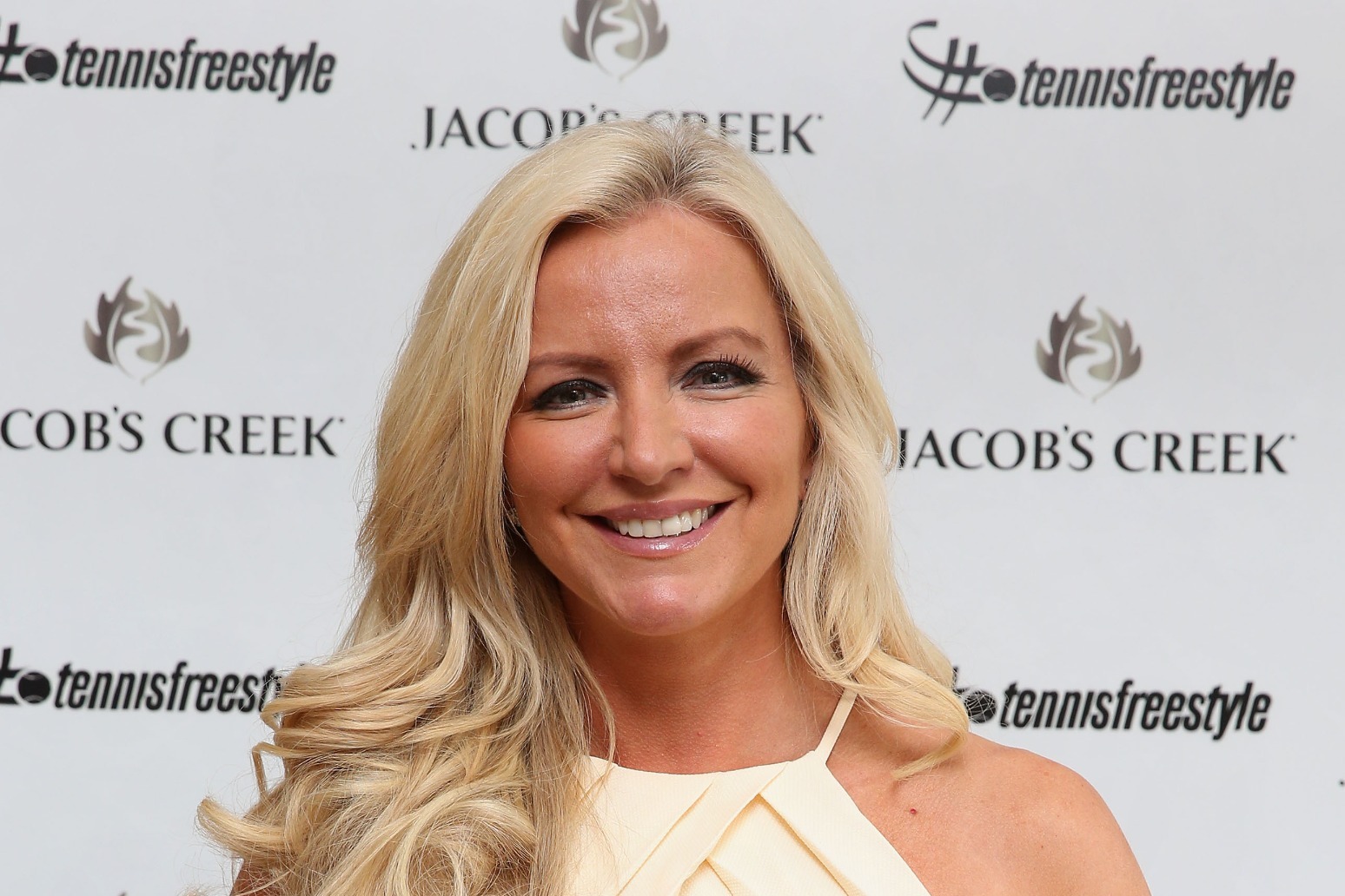 Company linked to Mone must repay almost £122m over Covid PPE contract breach 